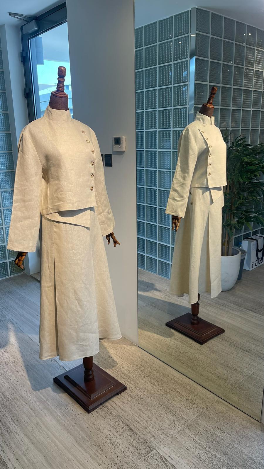 بدلة لينن جاكيت مع تنورة