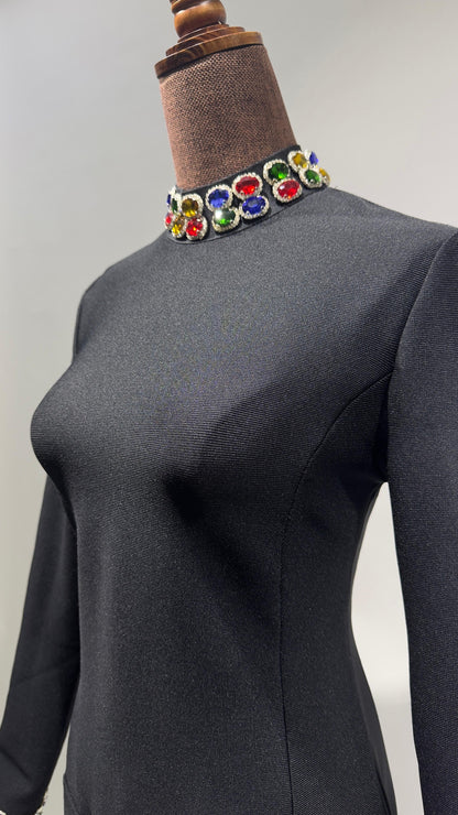 فستان اسود قصير