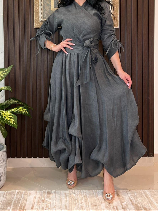 بدلة بلوزة لف مع تنورة