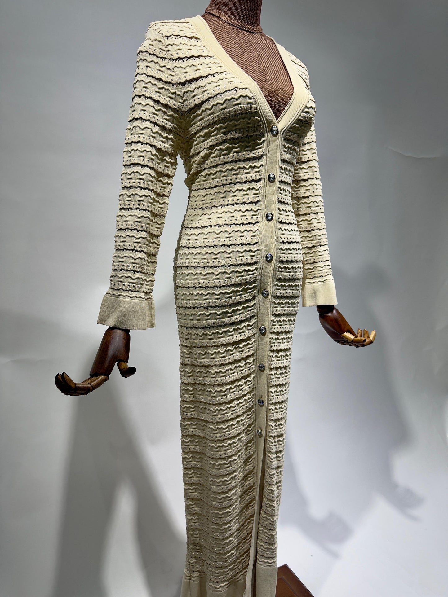 فستان كم طويل ازرار