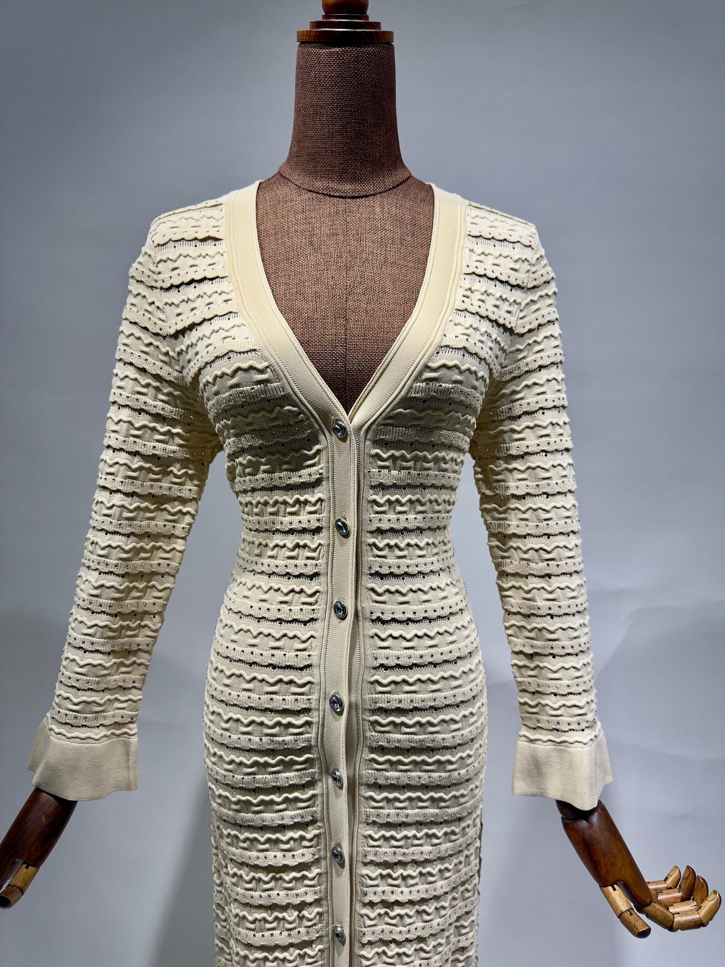 فستان كم طويل ازرار