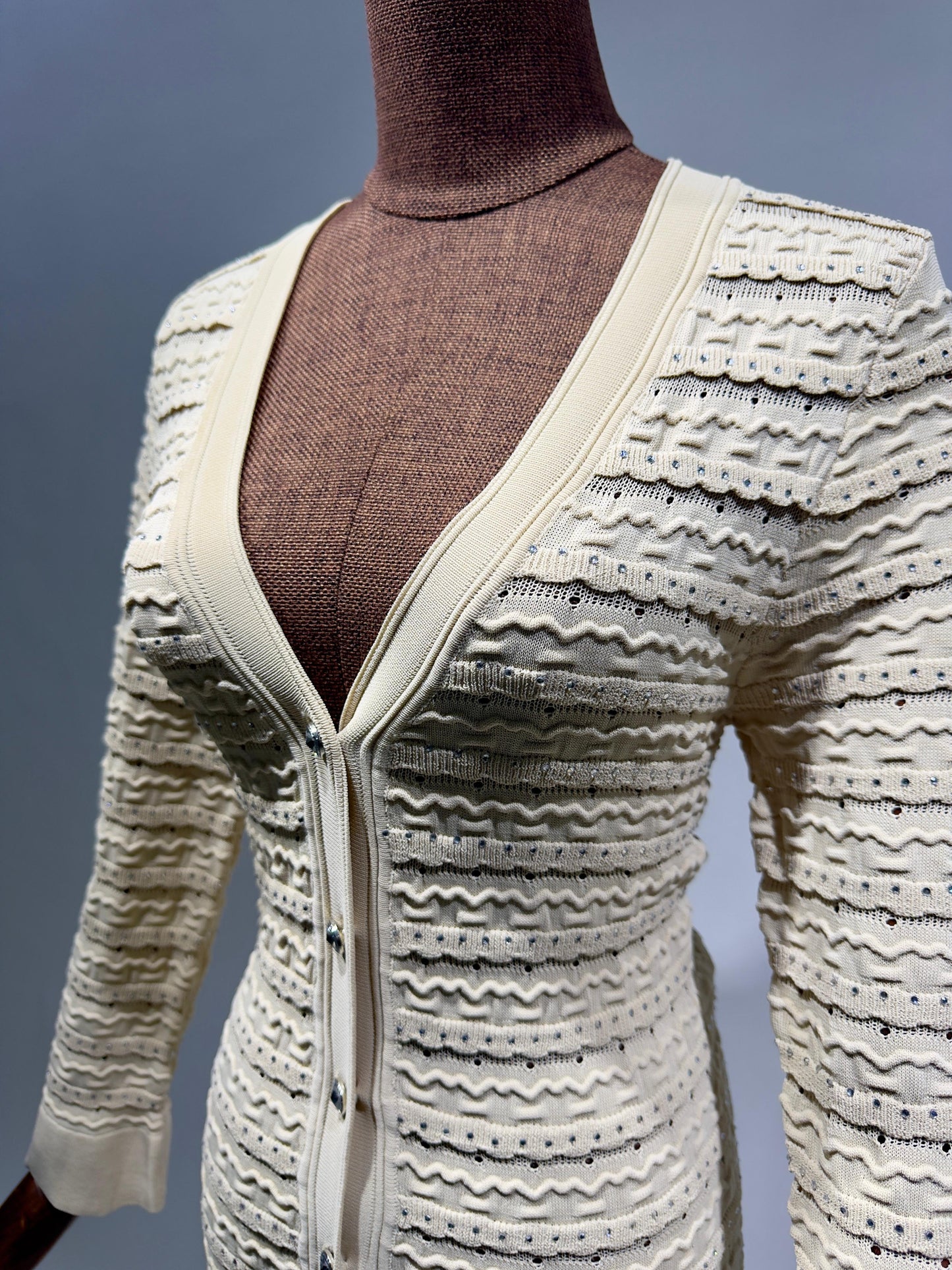 فستان كم طويل ازرار