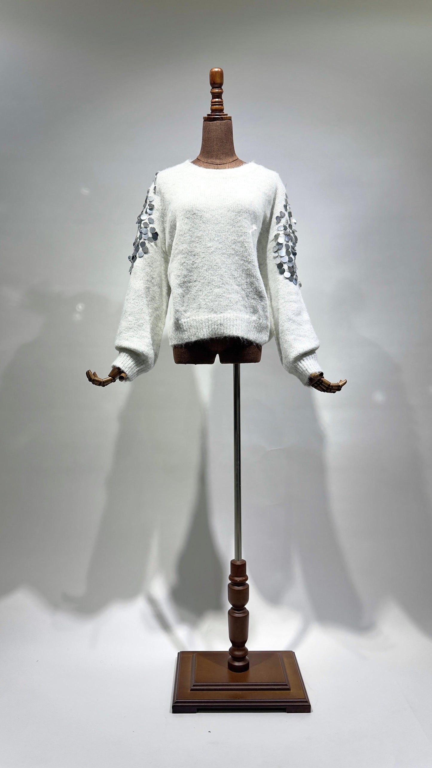 بلووزة صوف مع ترتر